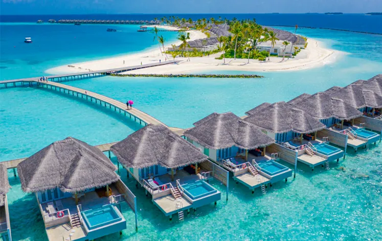 Travelling in a budget 4 islands visit with your spouse